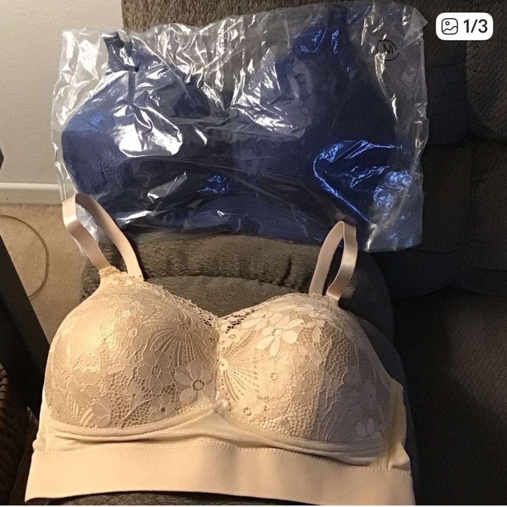 NWT Women’s M Rhonda Shear Lace Longline Bra in Cream and Navy